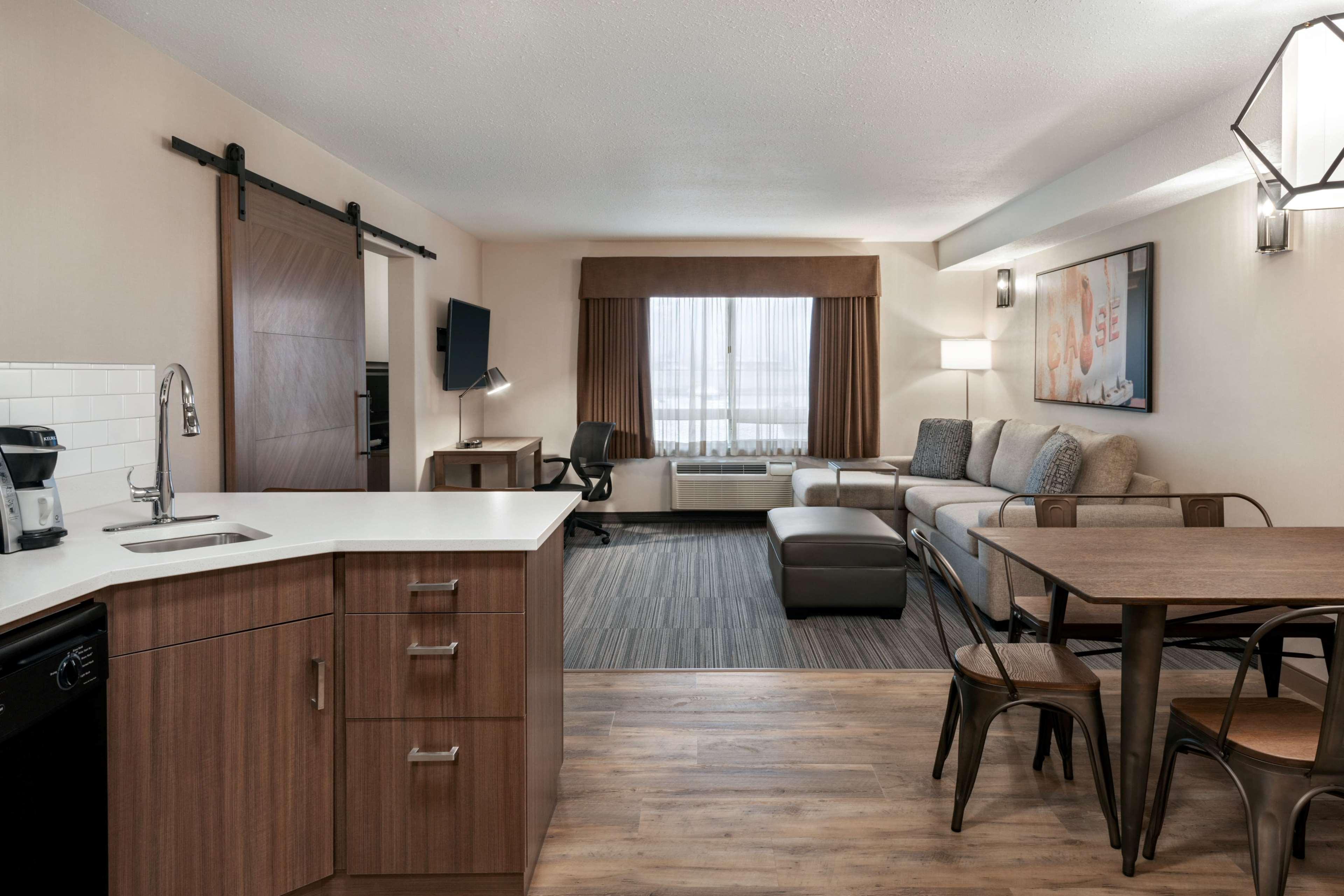 Canalta Airdrie Exterior photo